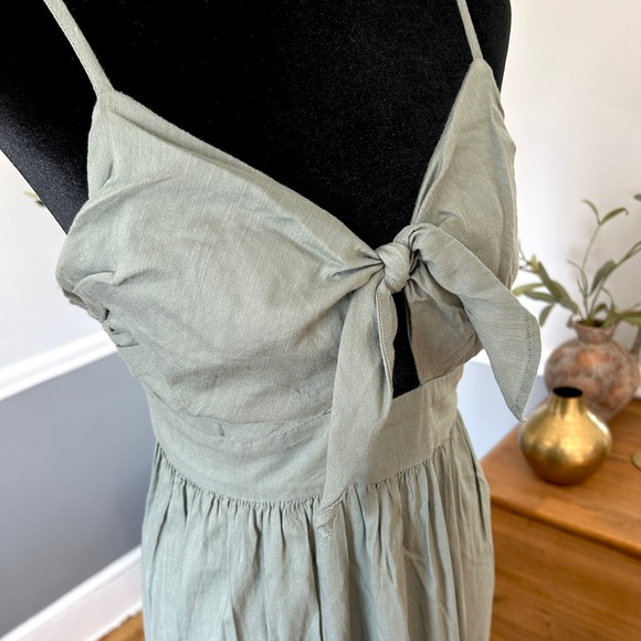 GAP Tie-Front Tiered Maxi Dress, NWT - Picture 8 of 9